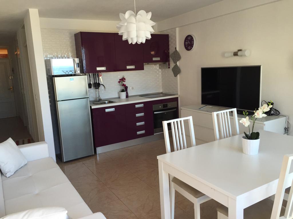 Apartamentos Copacabana Адехе Екстериор снимка